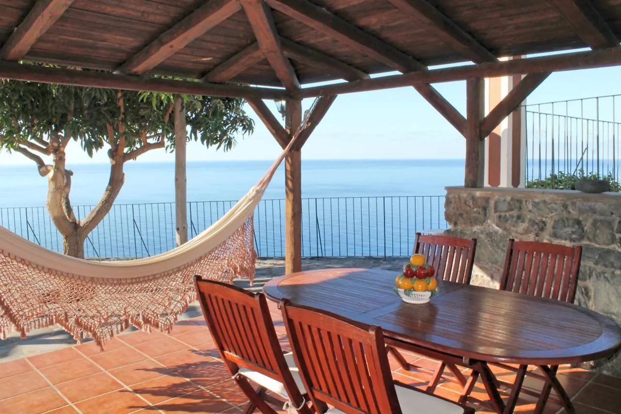 Ourmadeira - Stonecliff Cottage, Countryside Retreat Calheta  0*, Calheta (Madeira)